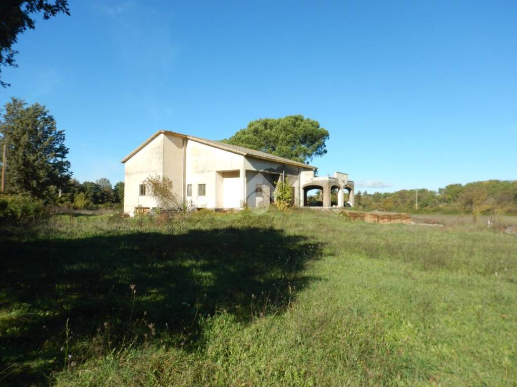 casa indipendente in vendita a Nepi