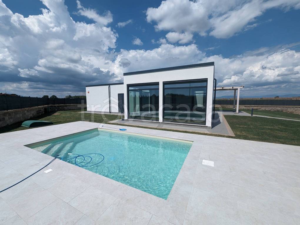 casa indipendente in vendita a Nepi