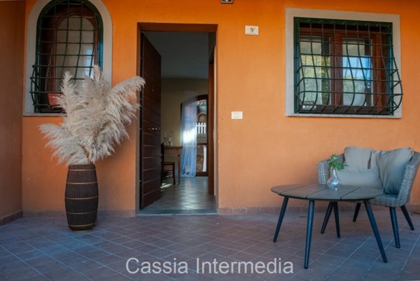 casa indipendente in vendita a Nepi