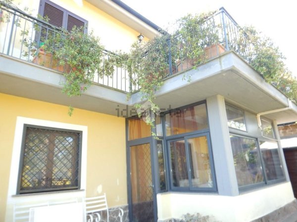 casa indipendente in vendita a Nepi