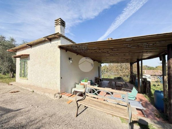 casa indipendente in vendita a Nepi