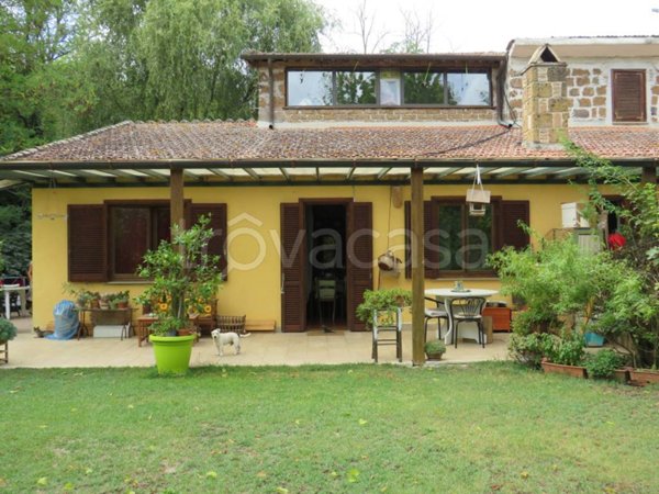 casa indipendente in vendita a Nepi