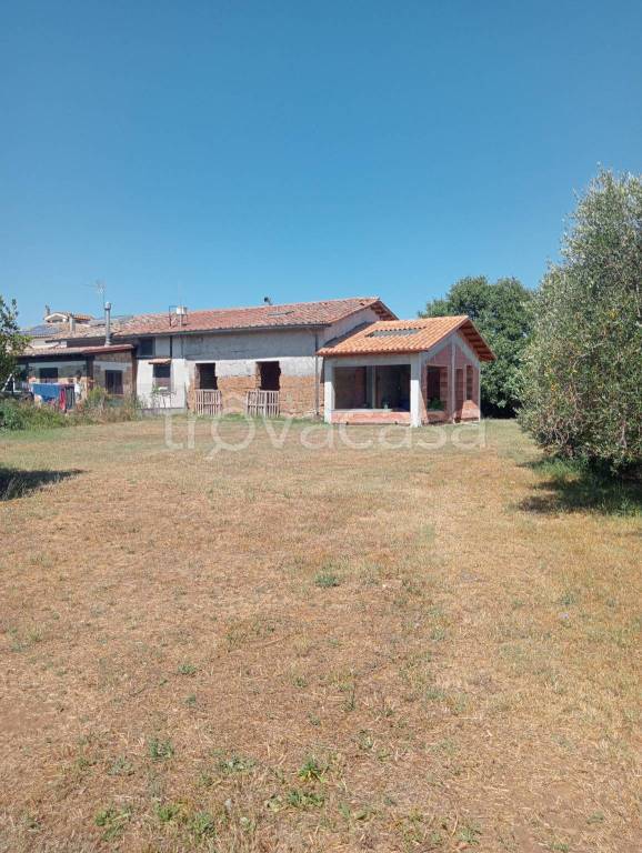 casa indipendente in vendita a Nepi