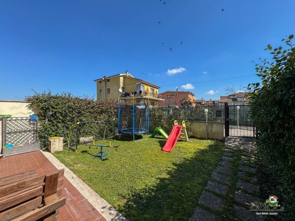 casa indipendente in vendita a Nepi