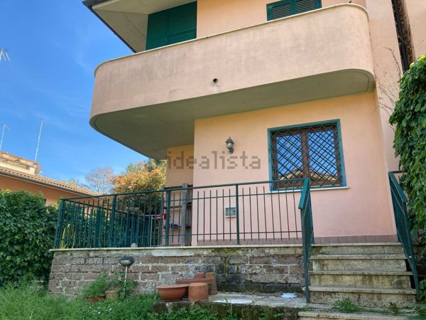 casa indipendente in vendita a Nepi