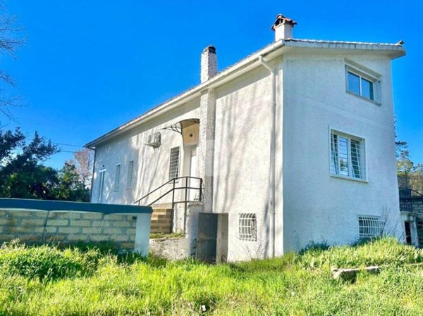 casa indipendente in vendita a Nepi