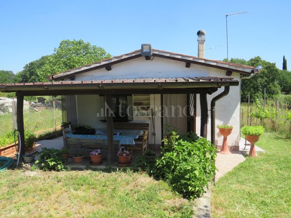casa indipendente in vendita a Nepi