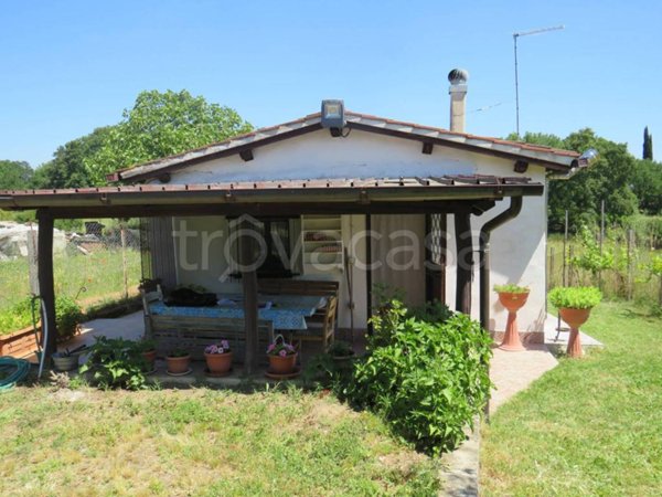 casa indipendente in vendita a Nepi