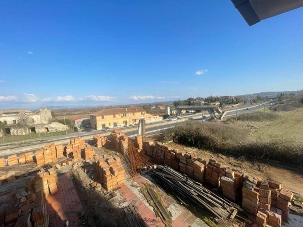 intera palazzina in vendita a Nepi