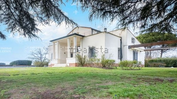 casa indipendente in vendita a Nepi