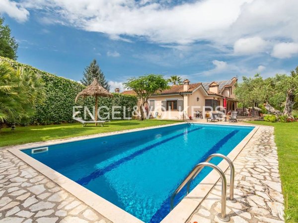 casa indipendente in vendita a Nepi