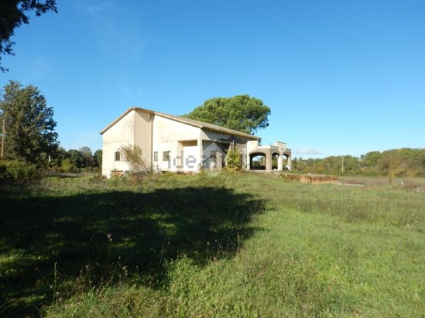 casa indipendente in vendita a Nepi