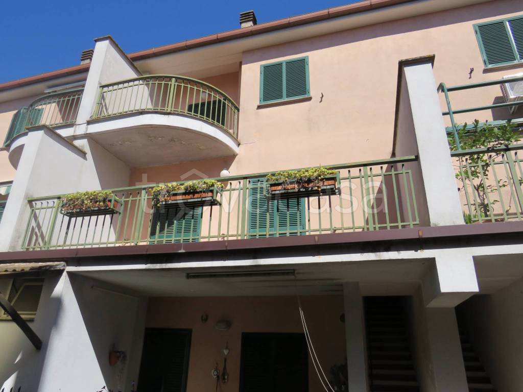 casa indipendente in vendita a Nepi