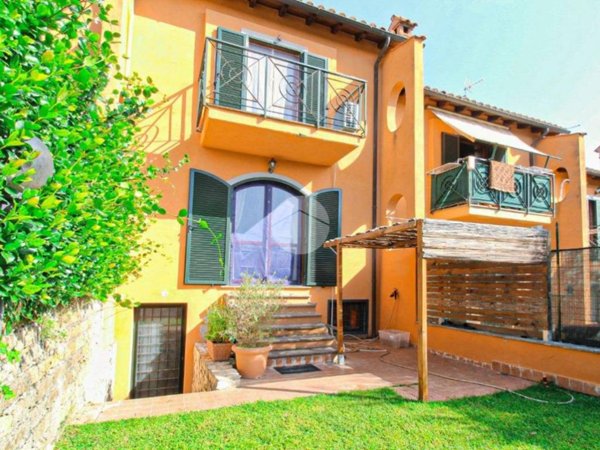 quadrivano in vendita a Nepi