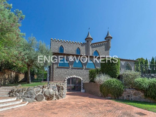villa in vendita a Nepi