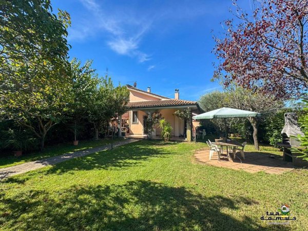 casa indipendente in vendita a Nepi