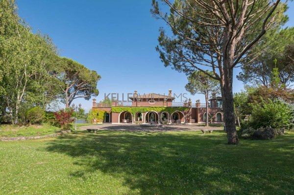 villa in vendita a Nepi