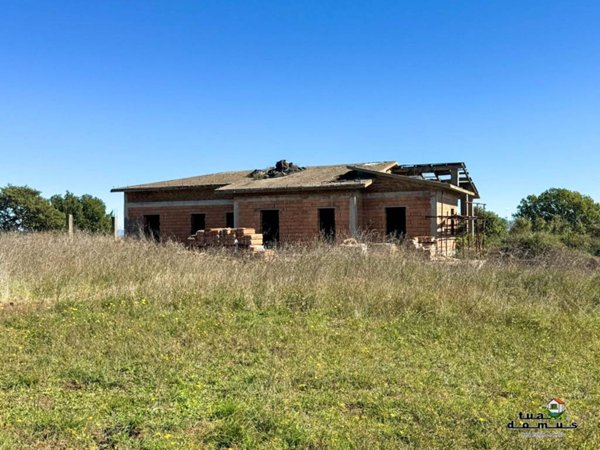 casa indipendente in vendita a Nepi