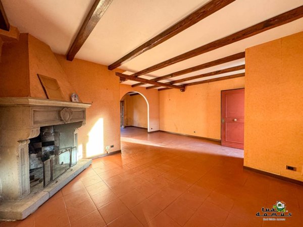 casa indipendente in vendita a Nepi