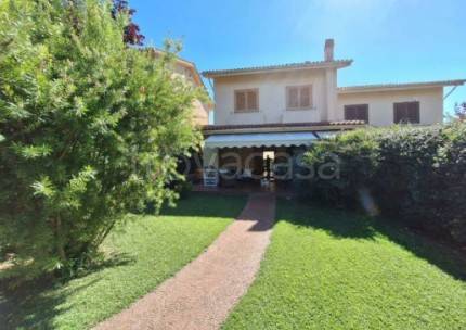 casa indipendente in vendita a Nepi