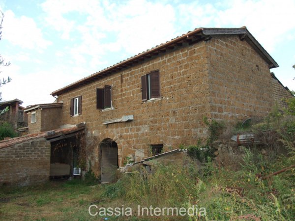 casa indipendente in vendita a Nepi