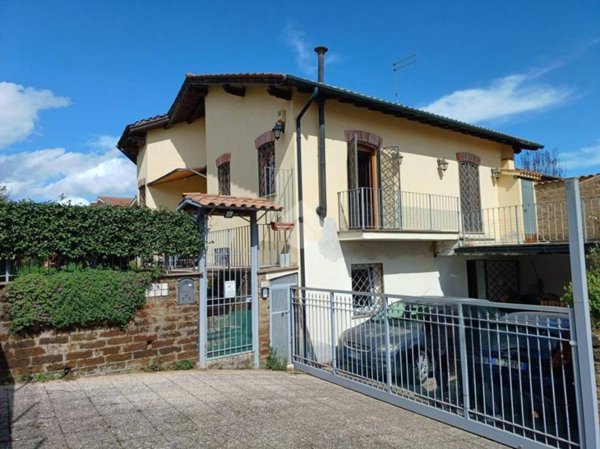 casa indipendente in vendita a Nepi