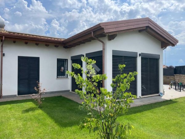 casa indipendente in vendita a Nepi