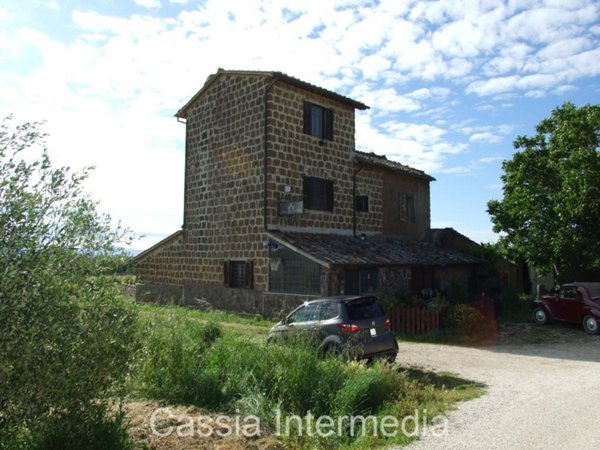 casa indipendente in vendita a Nepi