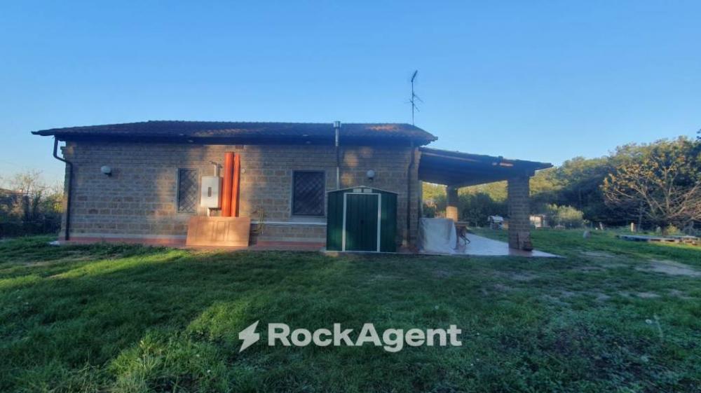 casa indipendente in vendita a Nepi