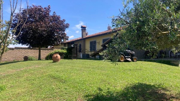casa indipendente in vendita a Nepi