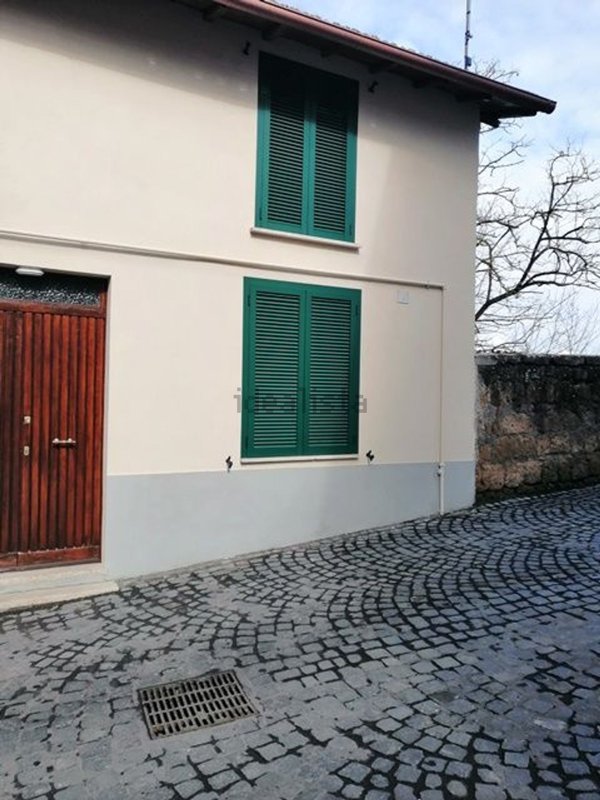 pentavano in vendita a Nepi