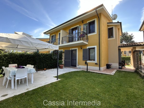 casa indipendente in vendita a Nepi