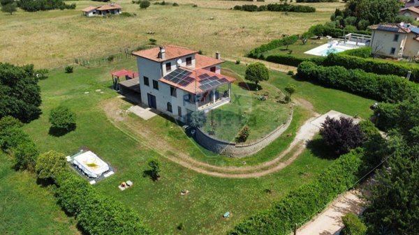casa indipendente in vendita a Nepi
