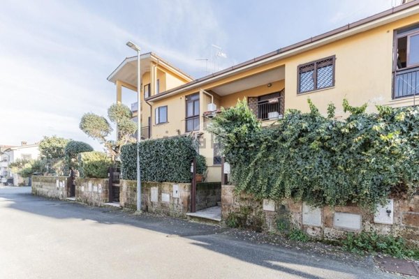 casa indipendente in vendita a Nepi