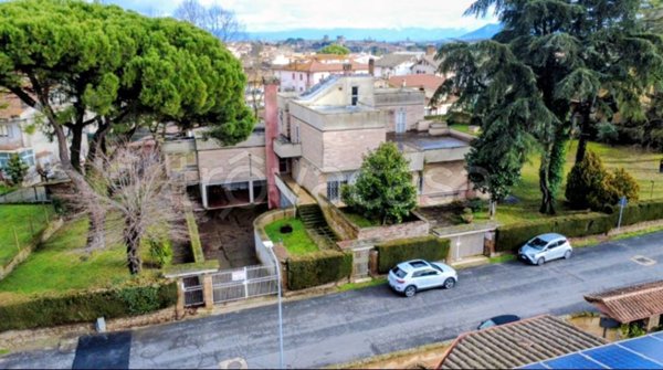 casa indipendente in vendita a Nepi