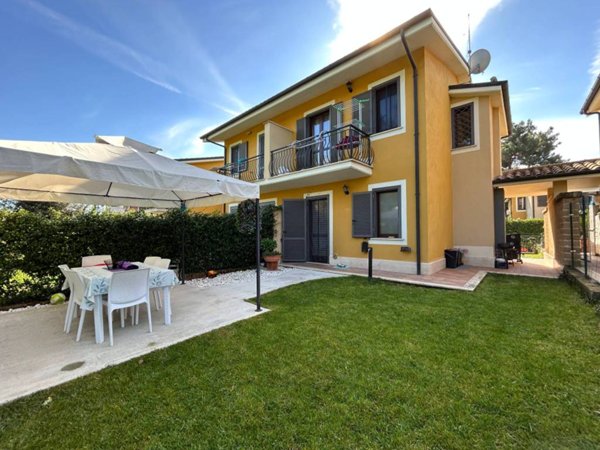 casa indipendente in vendita a Nepi