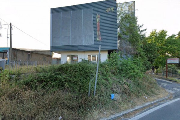 capannone in vendita a Nepi