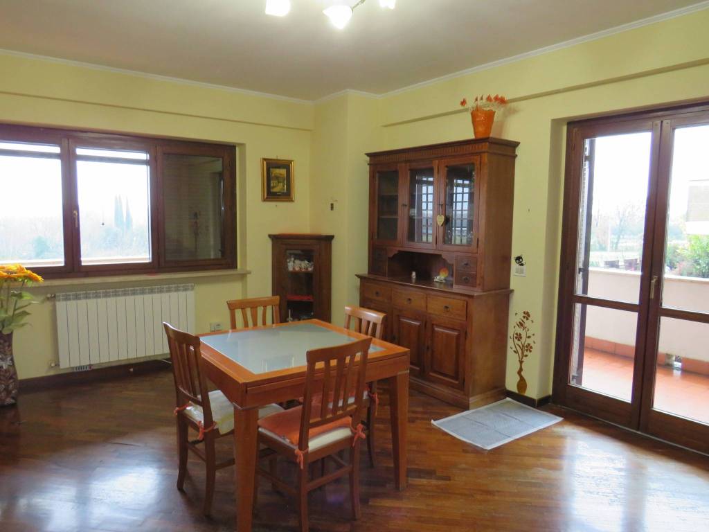 casa indipendente in vendita a Nepi