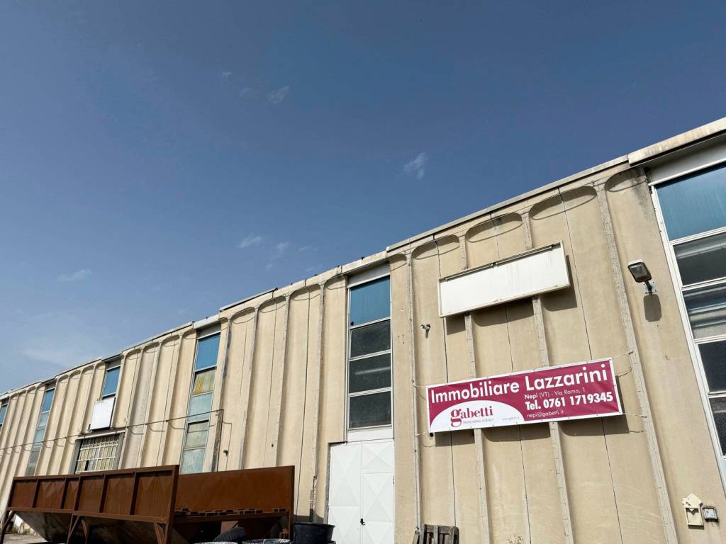 capannone in vendita a Nepi