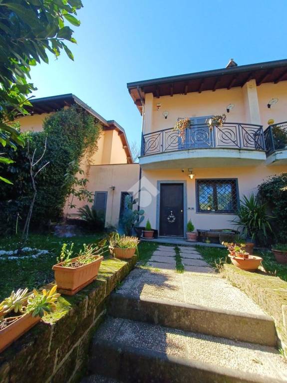 casa indipendente in vendita a Nepi