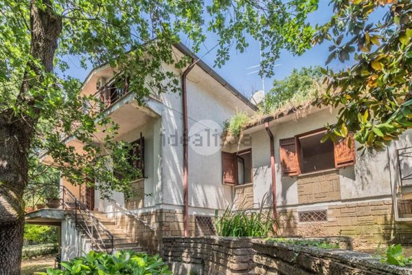casa indipendente in vendita a Nepi