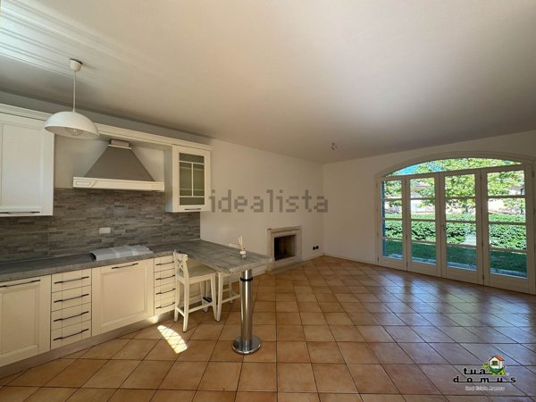 casa indipendente in vendita a Nepi