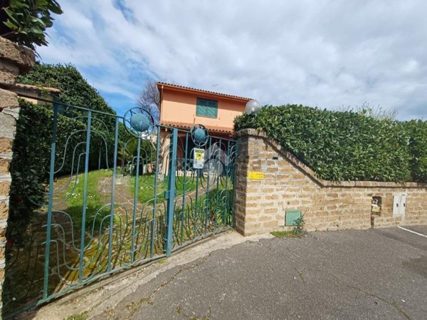 pentavano in vendita a Nepi