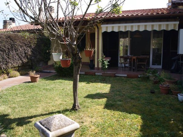 casa indipendente in vendita a Nepi