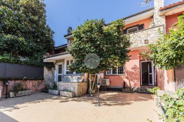 casa indipendente in vendita a Nepi