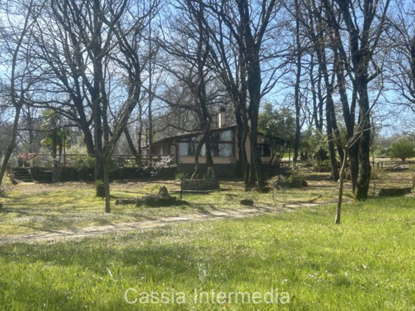 casa indipendente in vendita a Nepi