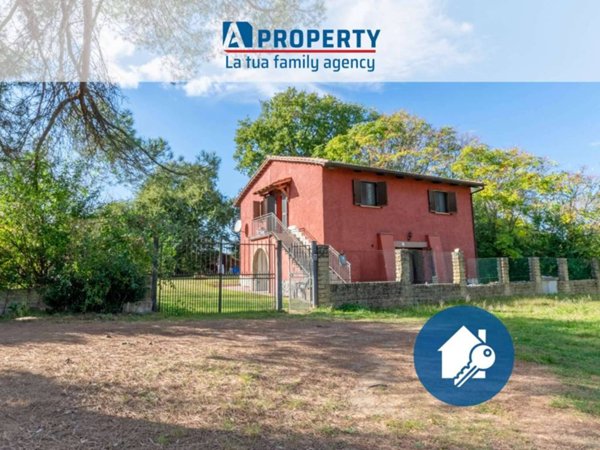 casa indipendente in vendita a Nepi