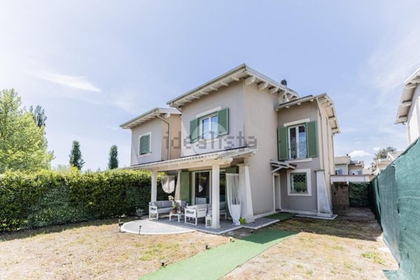 quadrivano in vendita a Nepi