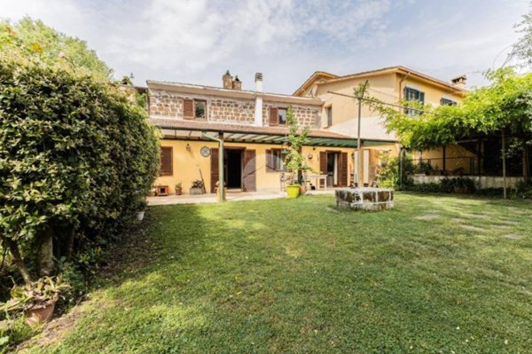 casa indipendente in vendita a Nepi