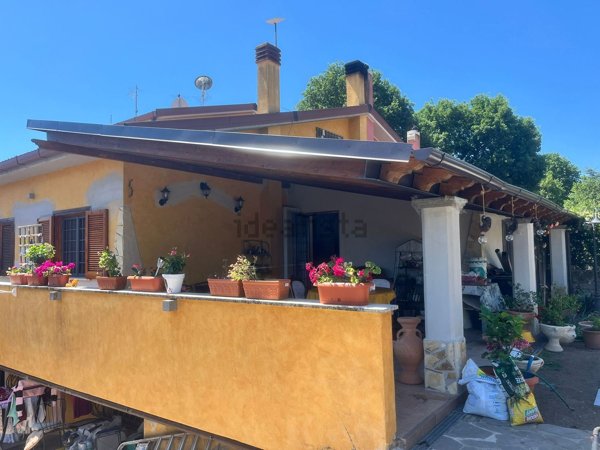 casa indipendente in vendita a Nepi